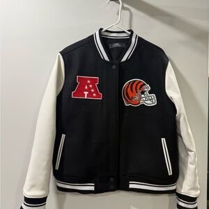 Women’s Wool Varsity Cincinnati Bengals jacket black/white Pro Standard Luxury